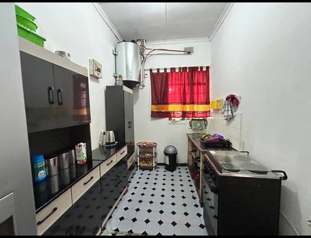 BUSINESS FOR SALE IN SPRINGS CENTRAL